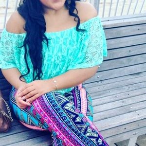 Crop top blouse in baby pink